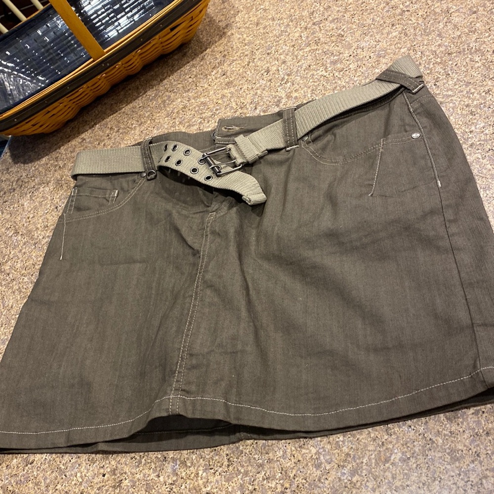 Sonoma Skort Size 16 With Belt